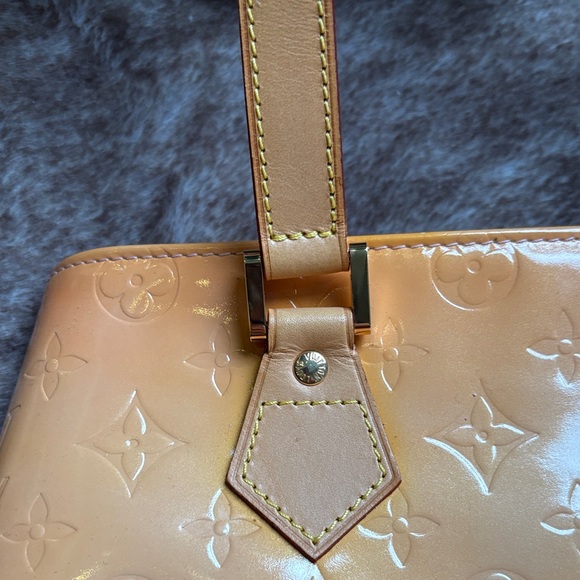 Louis Vuitton Light orange Vernis Houston Embossed Tote - Picture 2 of 14